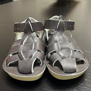 (NWT) Salt Water Sandals - US toddler 5